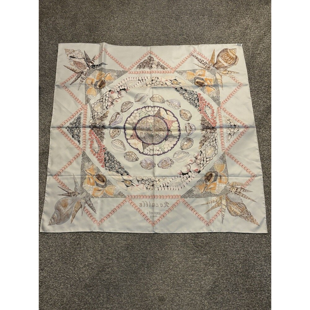 Hermes Silk Scarf 90 ROCAILLE Shell Vintage Design No Box - Picture 10 of 11